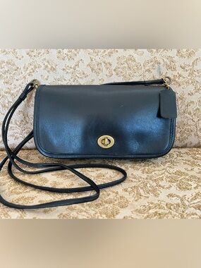Vintage COACH Mini Clutch 9375 Precreed/Cartouche Black 1970’s New York City